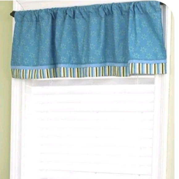 CoCaLo Little Monsters Peek a Boo Monster Baby Quilt Crib Blanket set (4 pc) - Picture 5 of 7